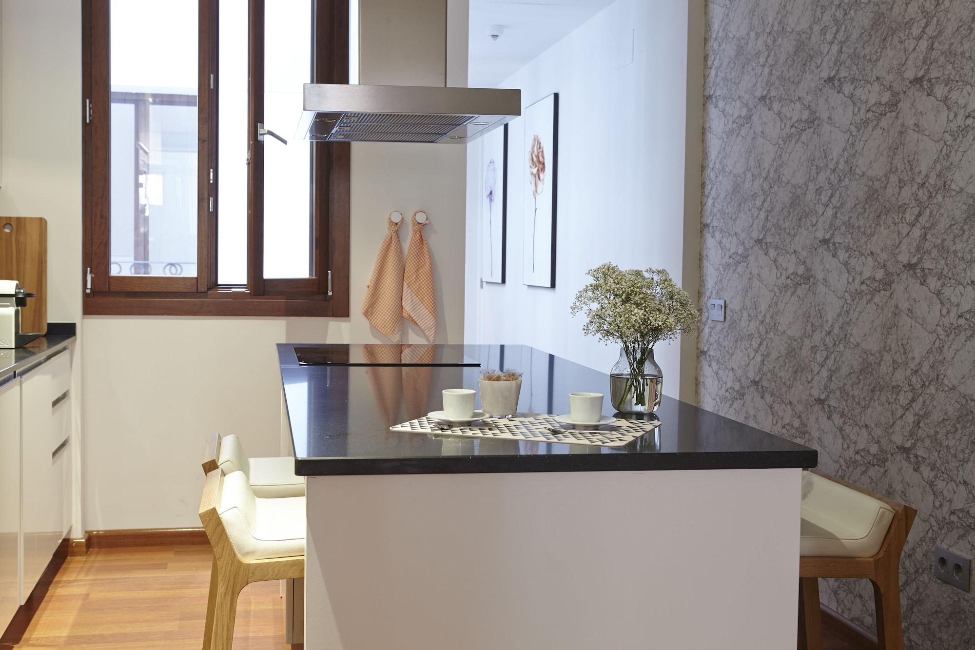 60 Balconies Design Apartment Madrid Exterior photo